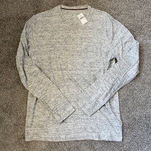 GAP Long Sleeve Tee